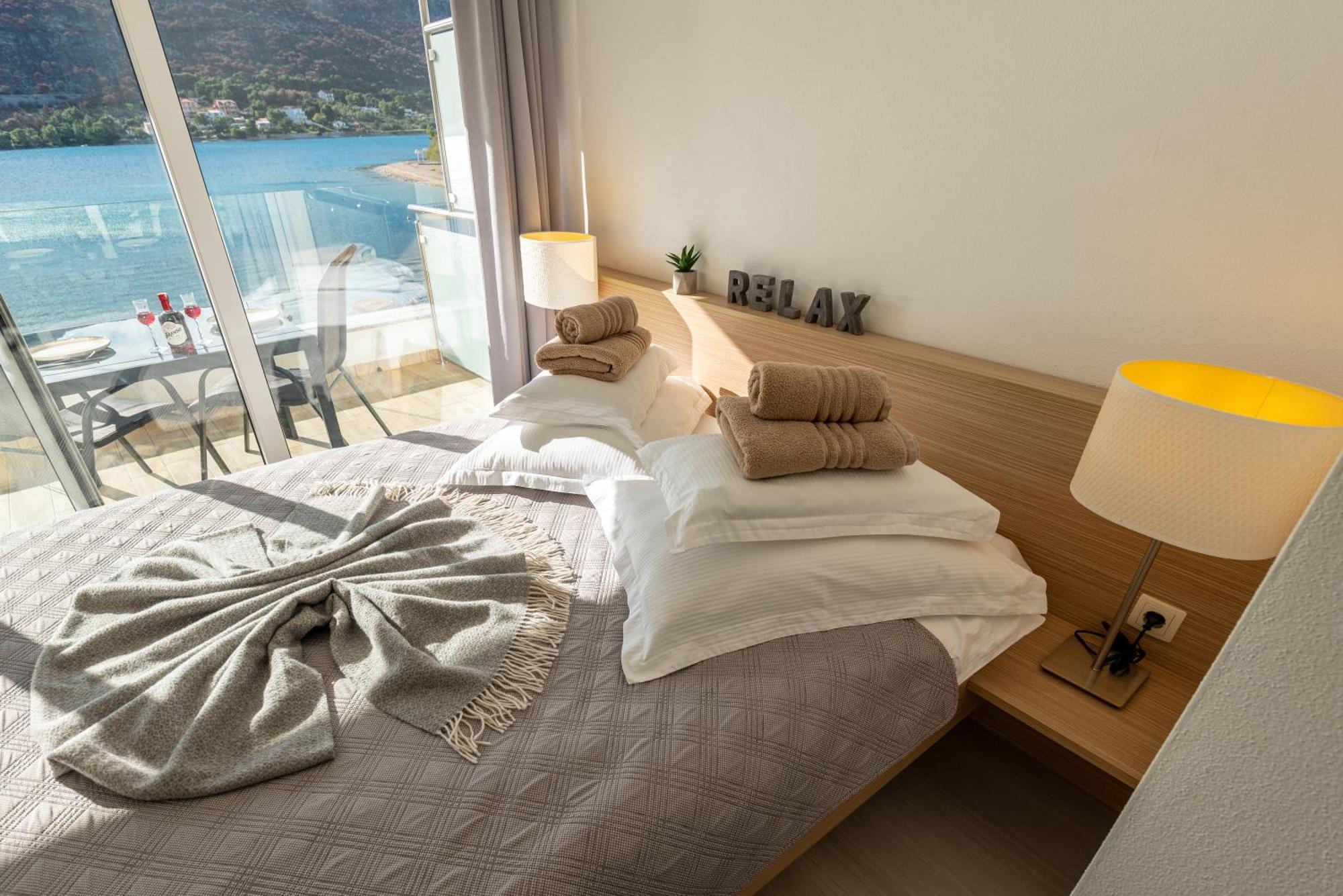 Apartments Holidays Roko Гребащиця Номер фото